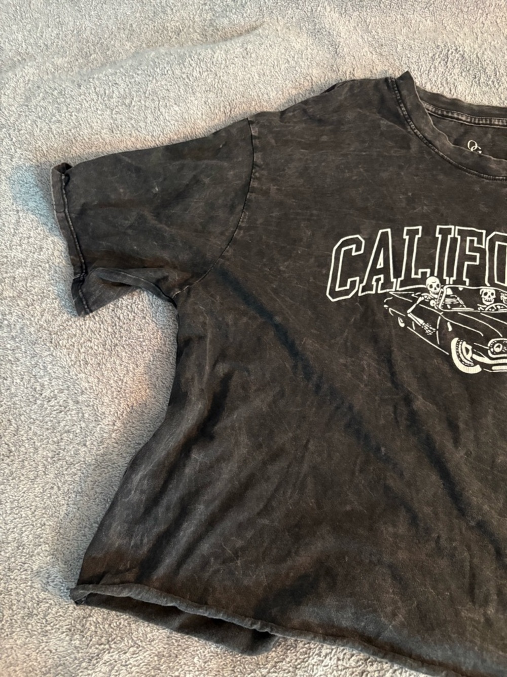 California Skeleton Cropped Short Sleeve Tee Juniors XL Graphic - Picture 4 of 8